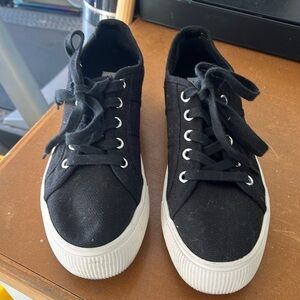 Steve Madden Platform shoes